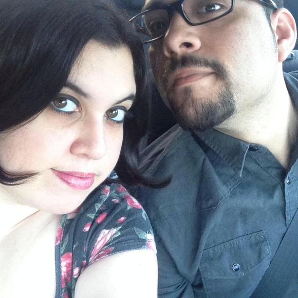 Meet your Posher, Anais - Picture 2 of 2