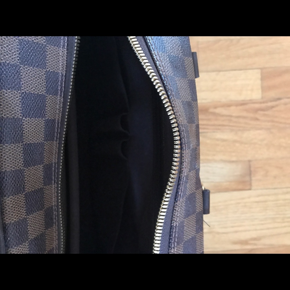 Authentic lv briefcase - Picture 3 of 8