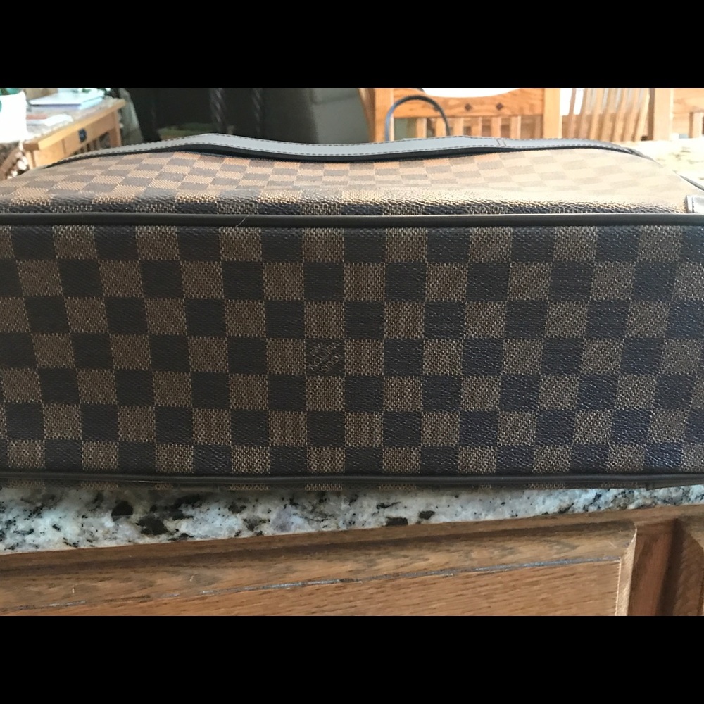 Authentic lv briefcase - Picture 4 of 8