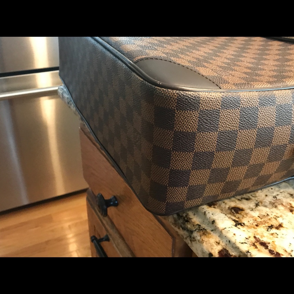 Authentic lv briefcase - Picture 5 of 8
