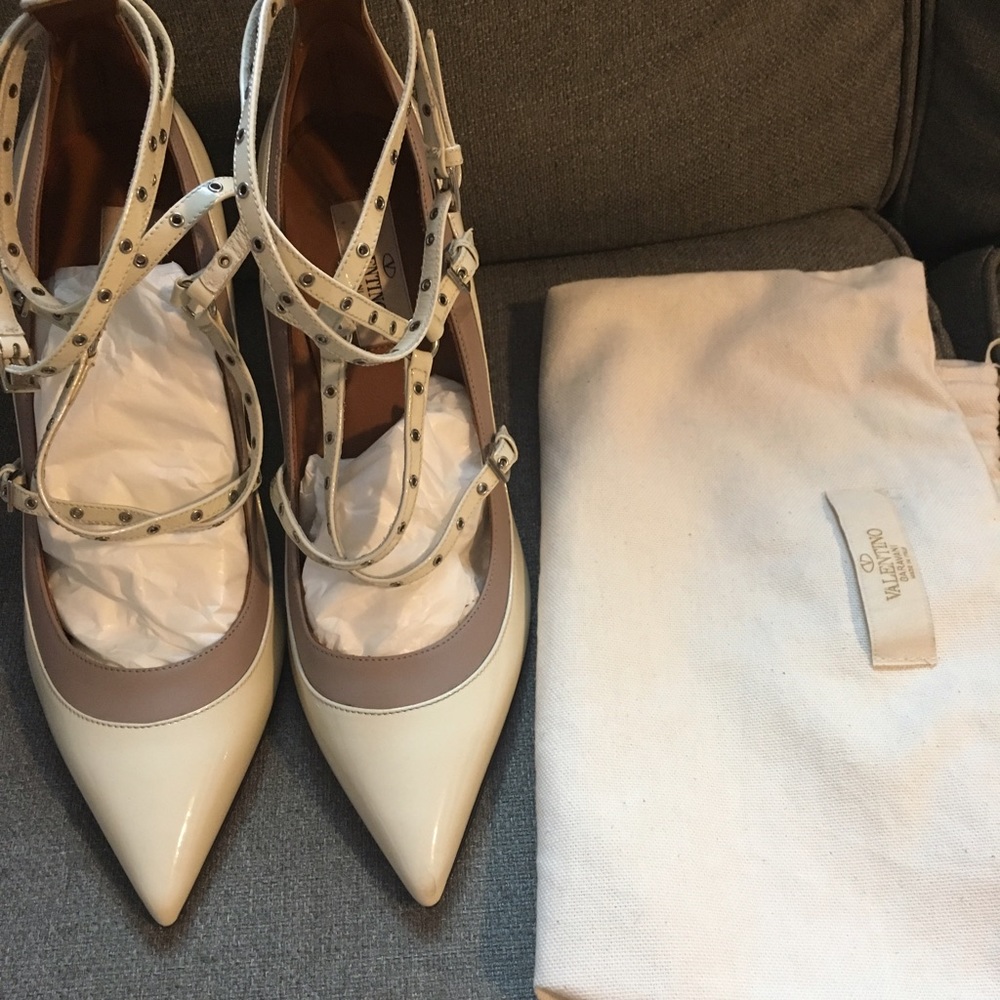 Valentino pumps