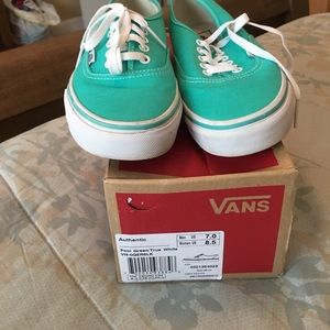 Authentic pool green/ true white vans unisex