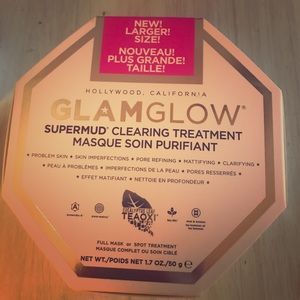 Full size glam glow supermud clearing treatment