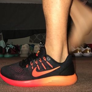 NIKE LUNAR GLIDE 8