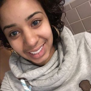 Meet your Posher, Shanika