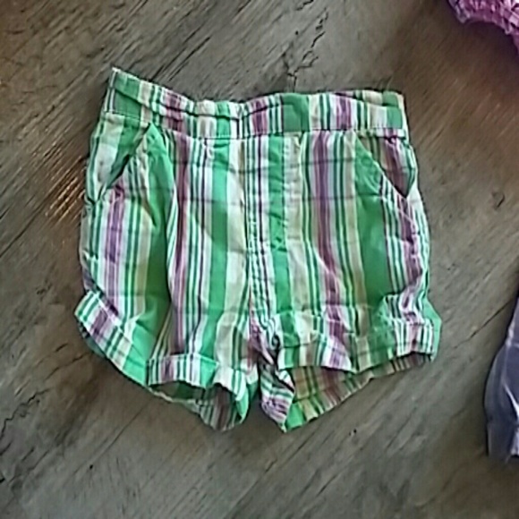Bundle of 12 month shorts - Picture 2 of 6