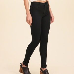 Hollister black high waisted jeans NWOT