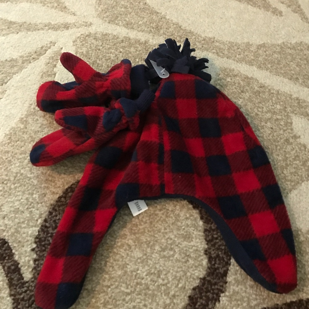 Children's place hat and kitten set