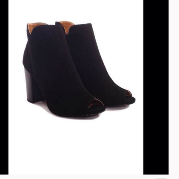 Black Bootie, Brand New - Picture 2 of 2