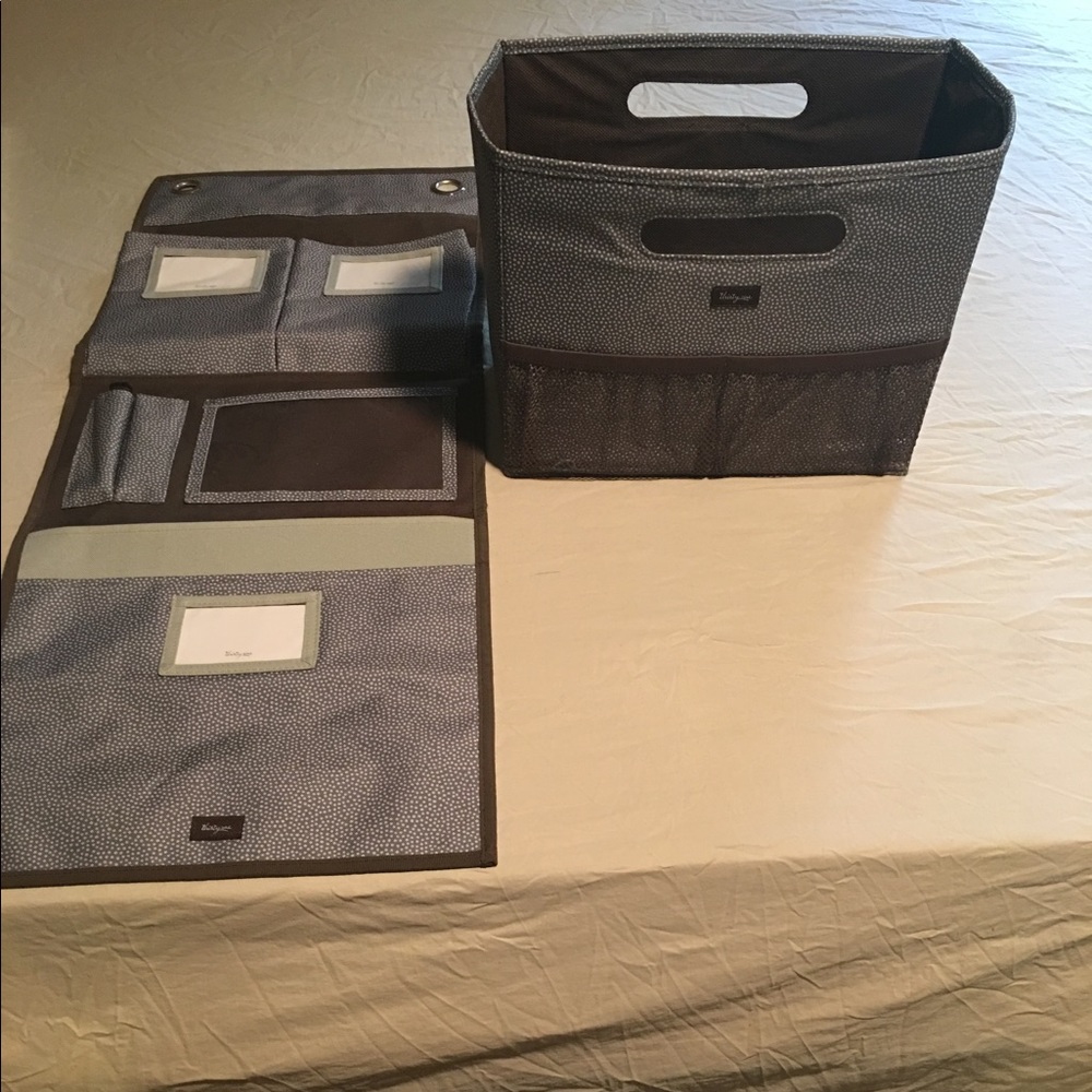 Thirty-one organizer set
