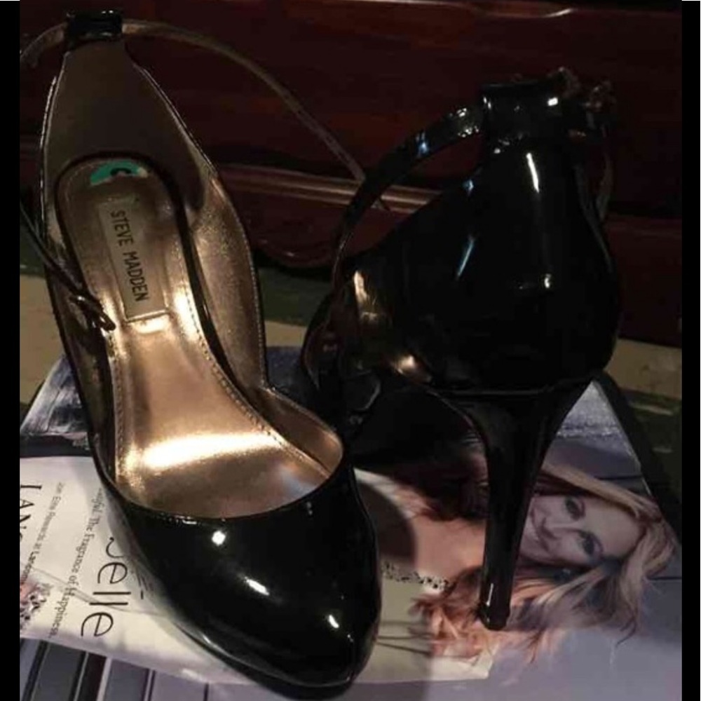 Steve Madden ankle pumps