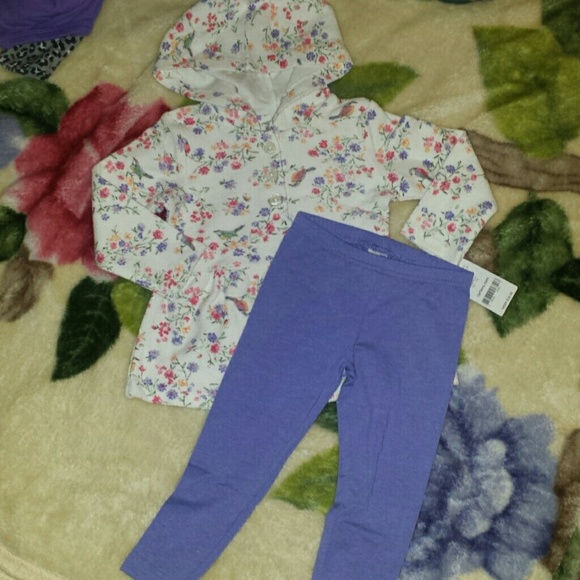 Carter's Other - Baby girl 18 month outfit