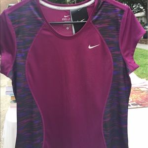 NWT Nike t-shirt