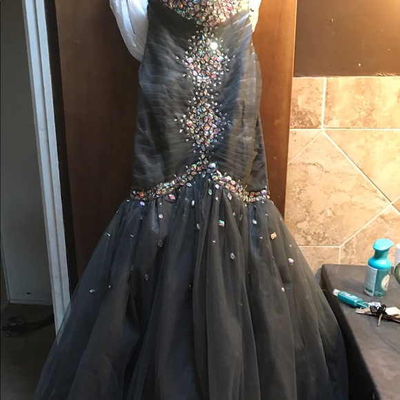 Prom Dress - Picture 2 of 2