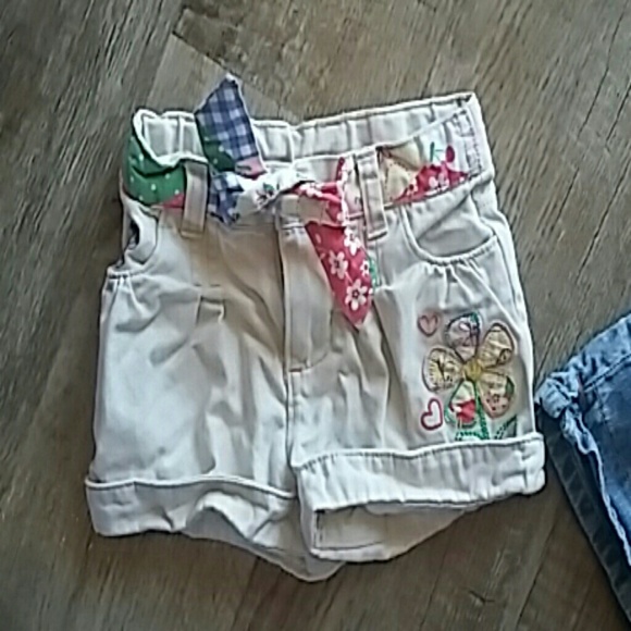 Bundle of shorts - Picture 2 of 3