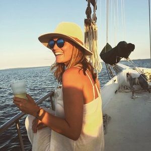 Meet your Posher, Ragan