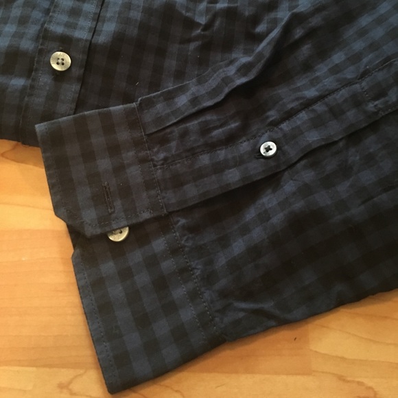 AE Nave Checked button down - Picture 3 of 3