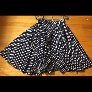 50s style swing skirt. Pet friendly home