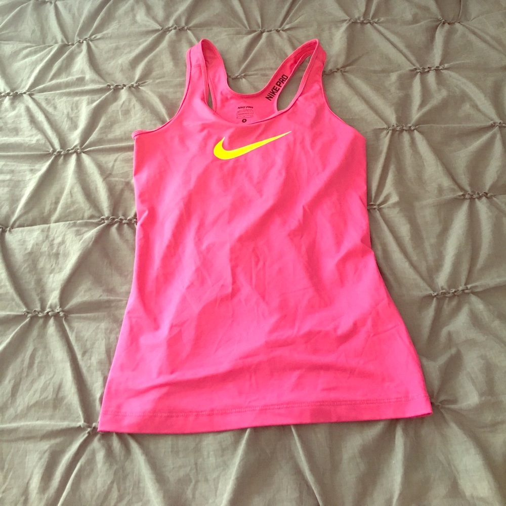 Nike tank