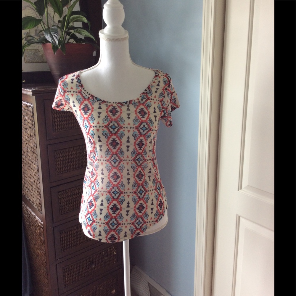 NWT colorful print short sleeve shirt