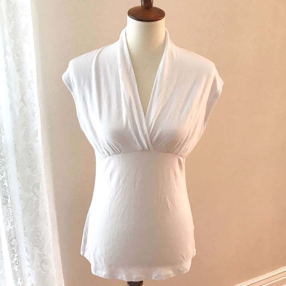 BANANA REPUBLIC White Pleated Surplice Top