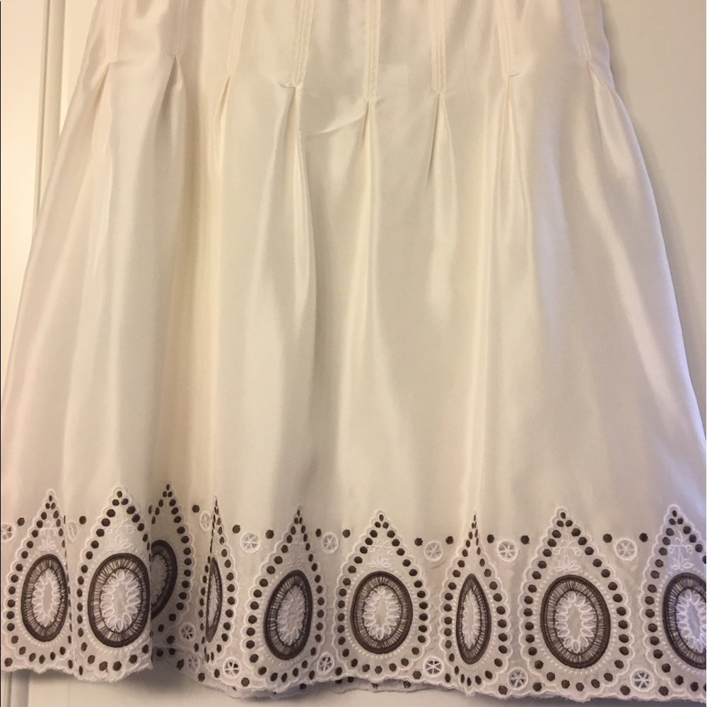 BCBG embroidered silk skirt white/brown