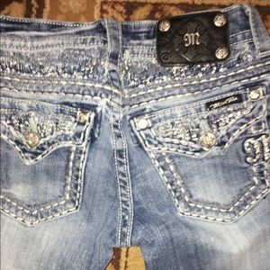 Miss Me Capris size 26