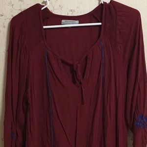 Red tunic top. Pet friendly home