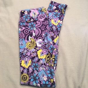 Floral/Paisley Patterned LuLaRoe Leggings (OS)