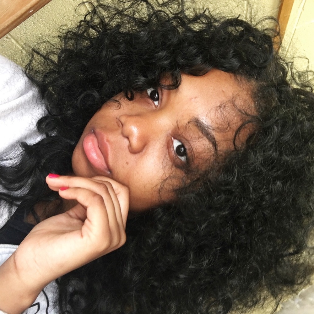 Meet your Posher, Tytana