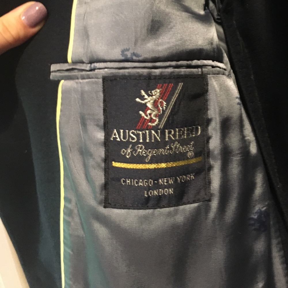Austin reed pure virgin wool, never worn size 42