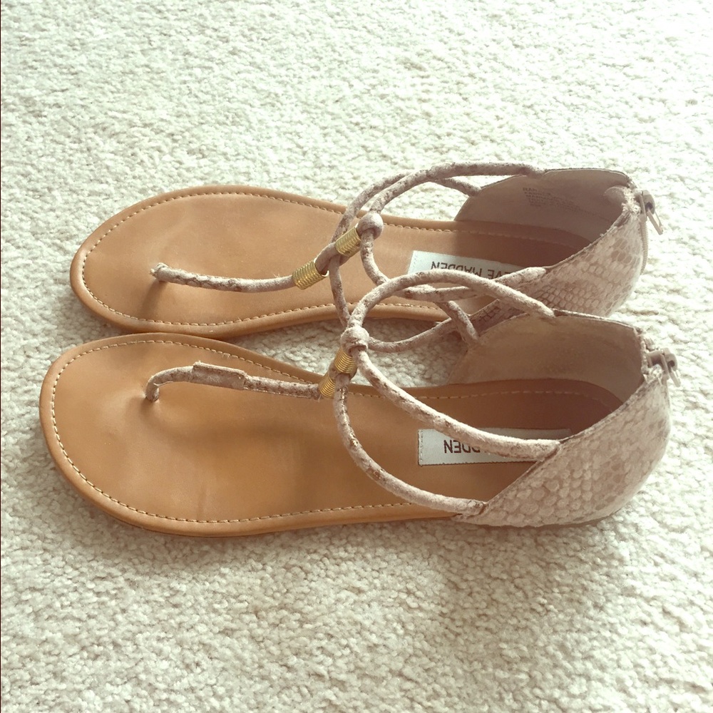 Steve Madden Sandals!! SZ 9!