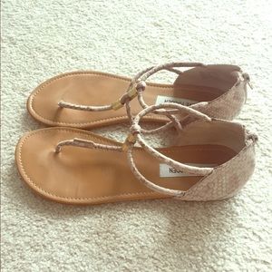 Steve Madden Sandals!! SZ 9!