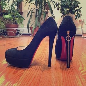 Christian Louboutin Bianca Zip, black size 36