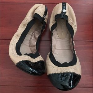 Antonio Melani beige-and-black leather flats