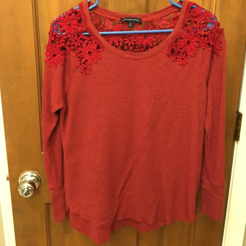American Eagle Long Sleeve top