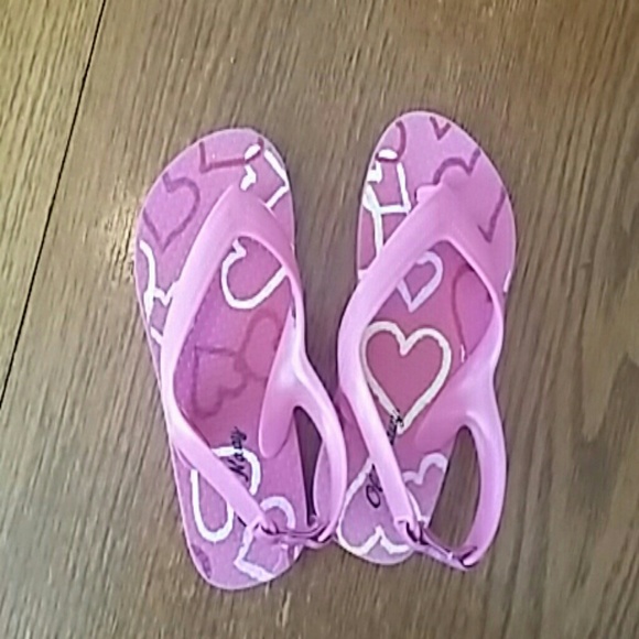 Old Navy flip flops - Picture 1 of 1