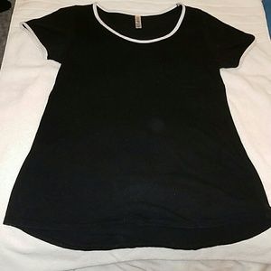 Lularoe Classic Tee