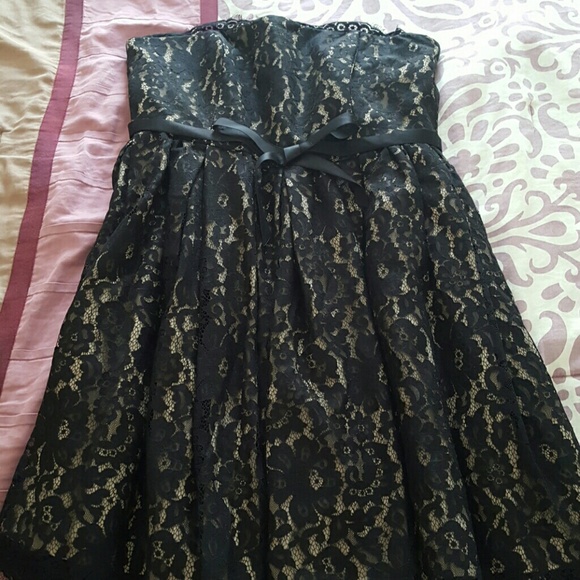 Neiman Marcus dress. Design by Robert Rodriguez - Picture 8 of 8