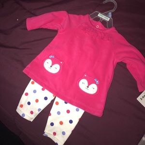 Baby girl outfit Size 3-6 months.