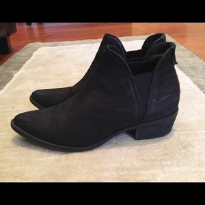 Steve Madden leather boots