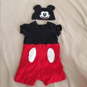 Baby body suit