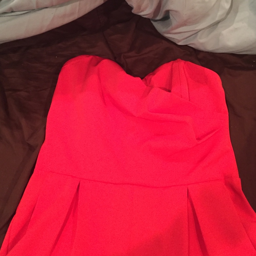 Red romper - Picture 2 of 3