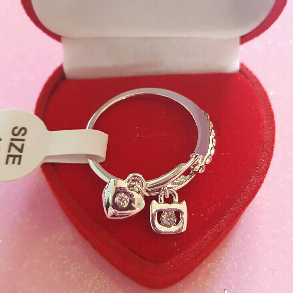 Women's ring