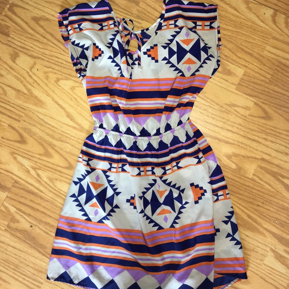 Dress - Picture 2 of 3
