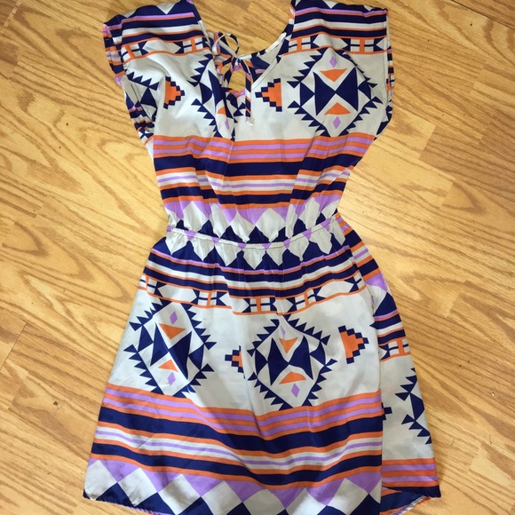 Dress - Picture 2 of 3