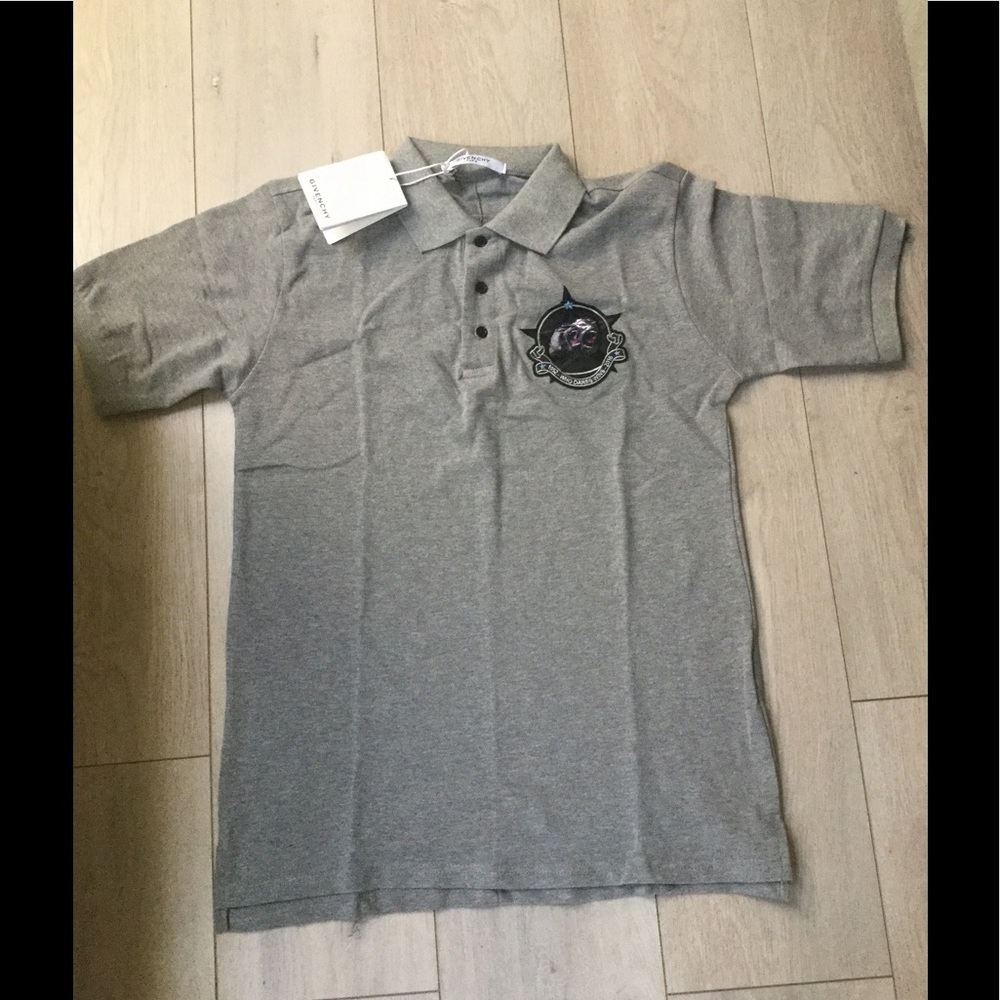 Givenchy t-shirt  size L