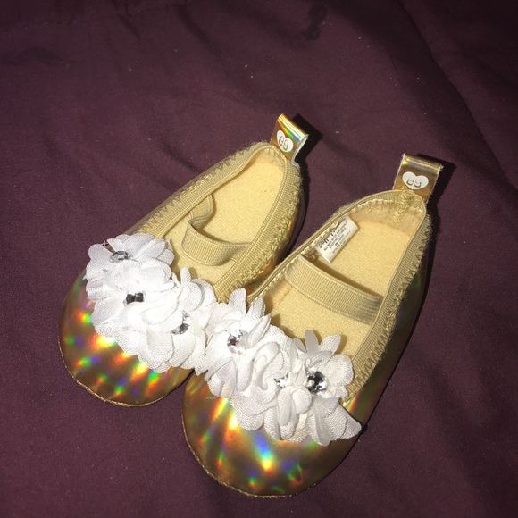 Baby Girl Shoes - Picture 2 of 3