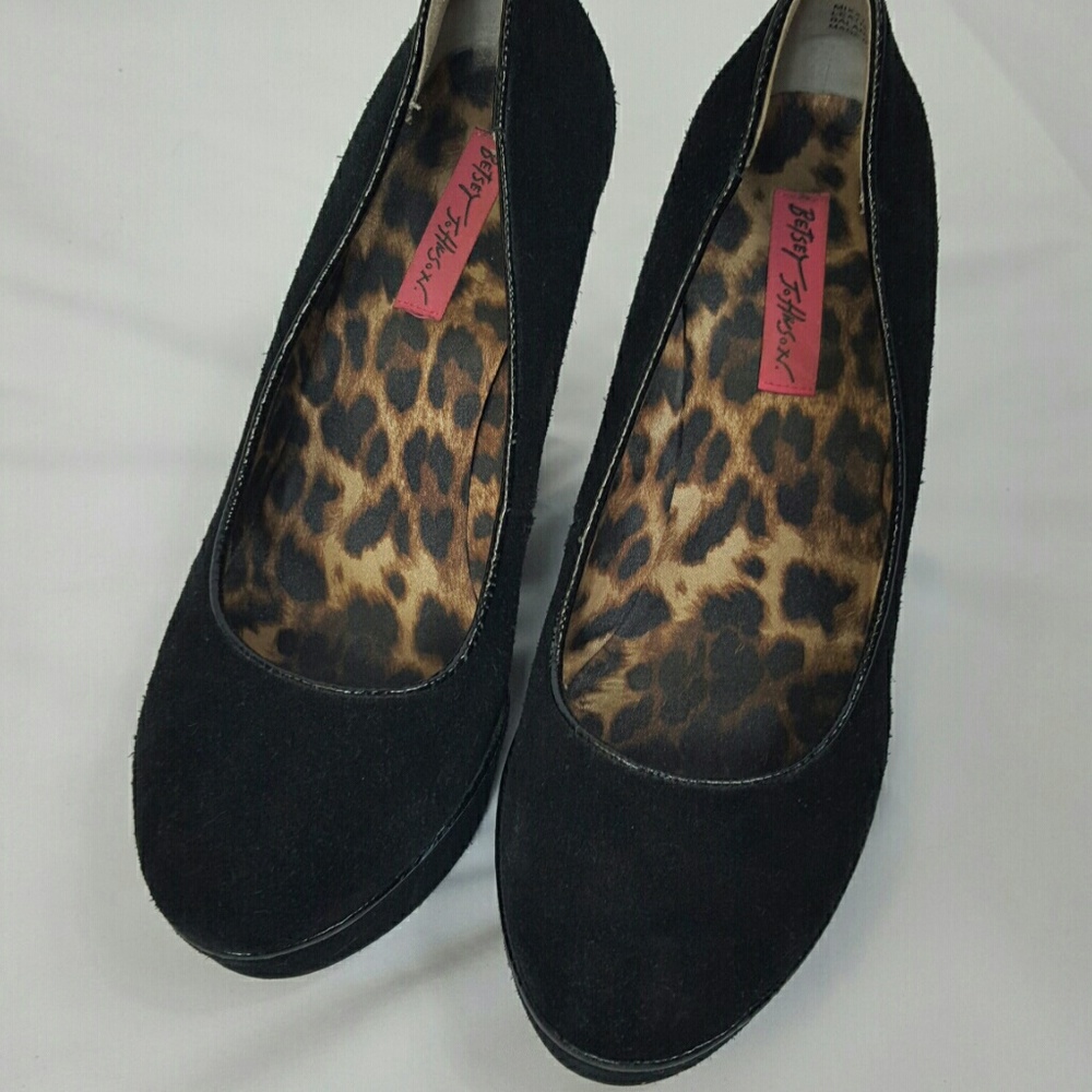 SOLD - Betsey Johnson Black Suede 5" Wedges 8B - Picture 1 of 4