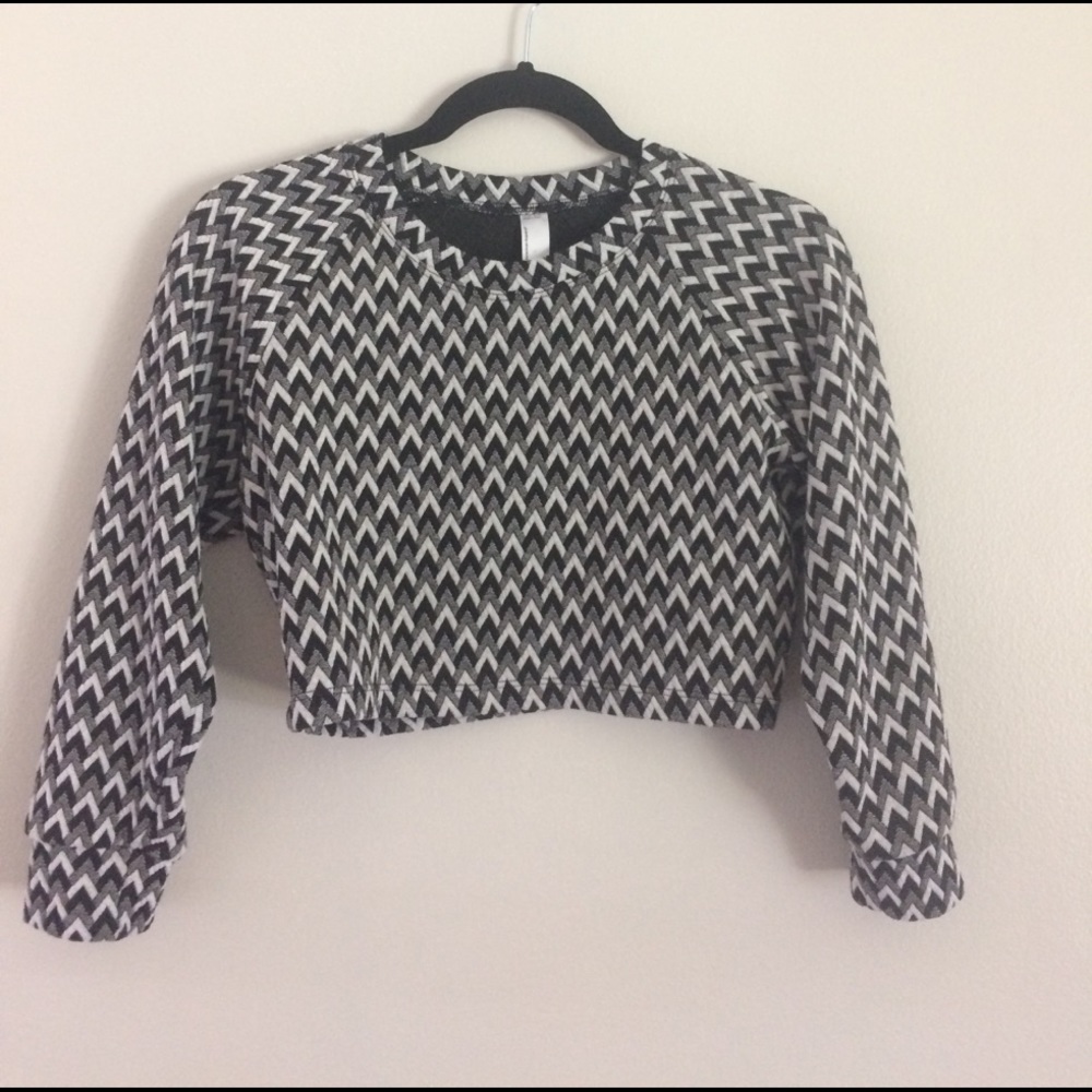 American Apparel 3/4 length crop Top L